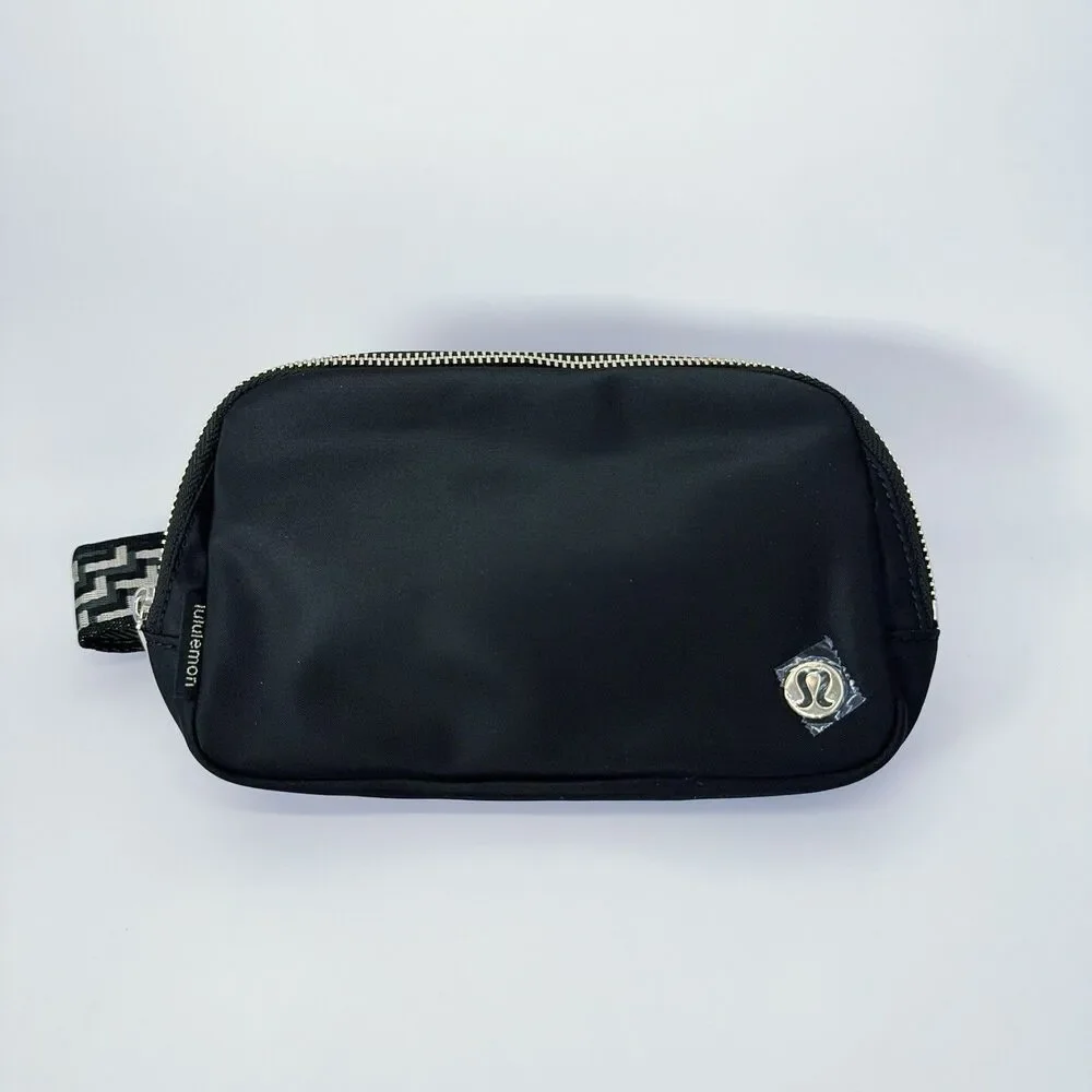 Lululemon Everywhere 1L Black Belt Bag Fanny Pack Crossbody Monogram Metallic - Picture 2 of 11